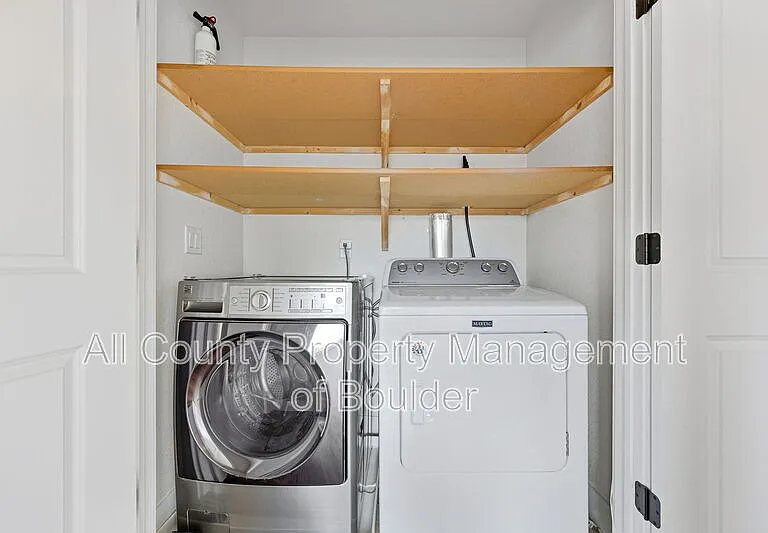 2823 Clear Creek Ln — Photo 30