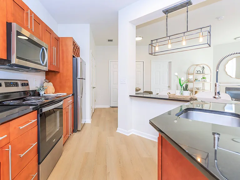 Knoll Crest Apartments — Photo 55