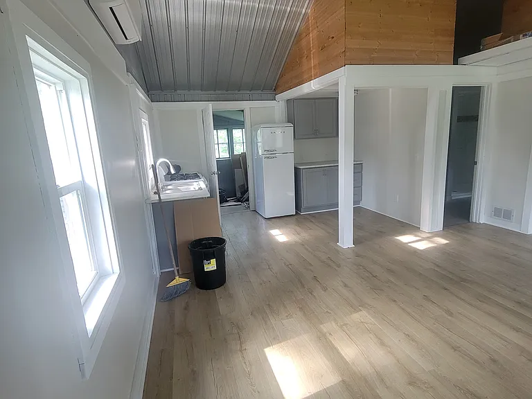 813 Willow Dr — Photo 6