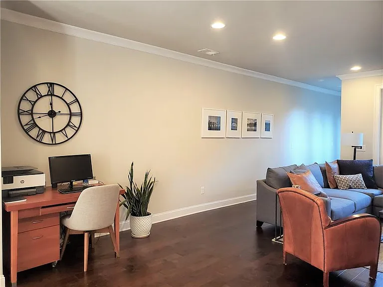 4009 Vickery Gln — Photo 6