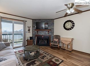 301 Pinnacle Inn Rd #3104B, Banner Elk, NC 28604