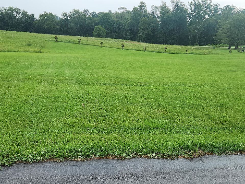 1st image of 10 River Oaks Cir