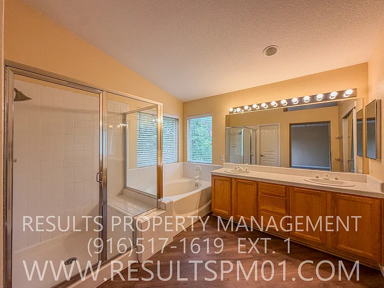 4891 Knightswood Way — Photo 35