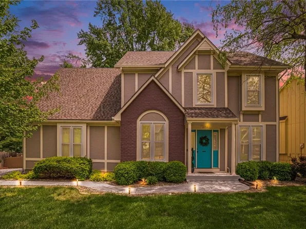 12753 Garnett St, Overland Park, KS 66213