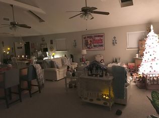 1135 E Lakeshore Dr, Carriere, MS 39426