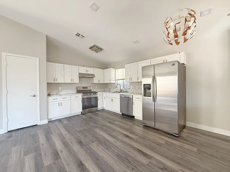 9362 Santa Fe Rose St — Photo 8