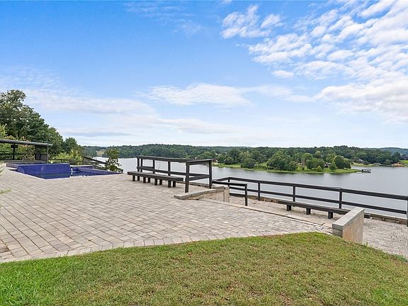 4th image of 13077 Country Club Dr