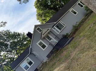 18 Baldwin Rd, Sound Beach, NY 11789