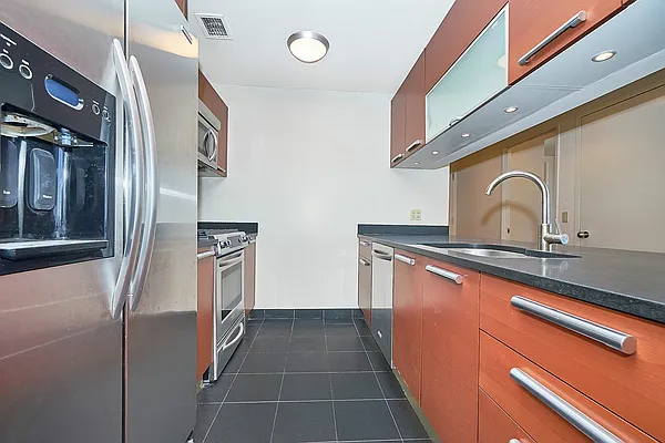 Rented by Keller Williams NYC | media 5