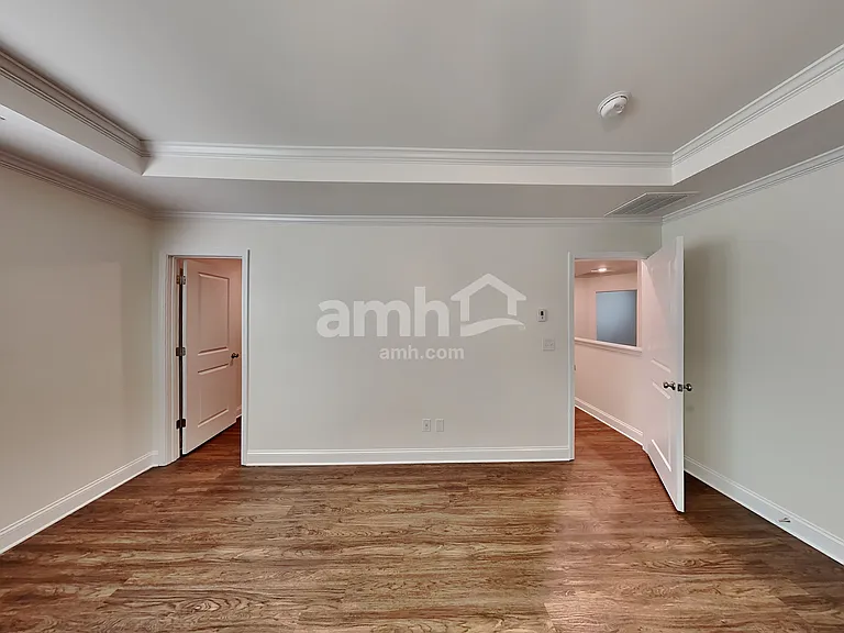 4901 Wilcrest Ct — Photo 12