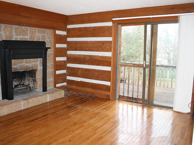 2822 Walnut St #13 — Photo 3