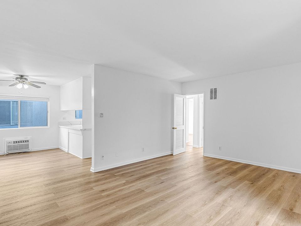 1st image of 7100 Fulton Ave APT 14