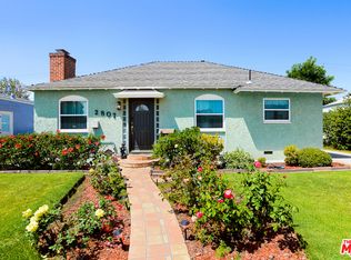 2807 S Barrington Ave, Los Angeles, CA 90064