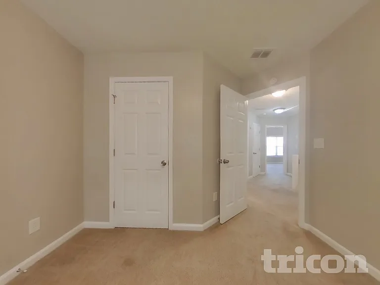 411 Yarrow Way — Photo 15