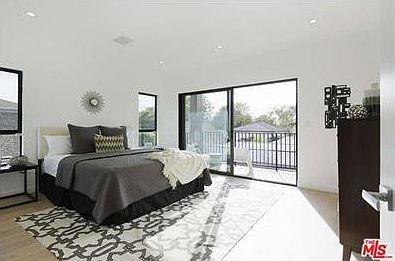 5th image of 3747 Rosewood Ave
