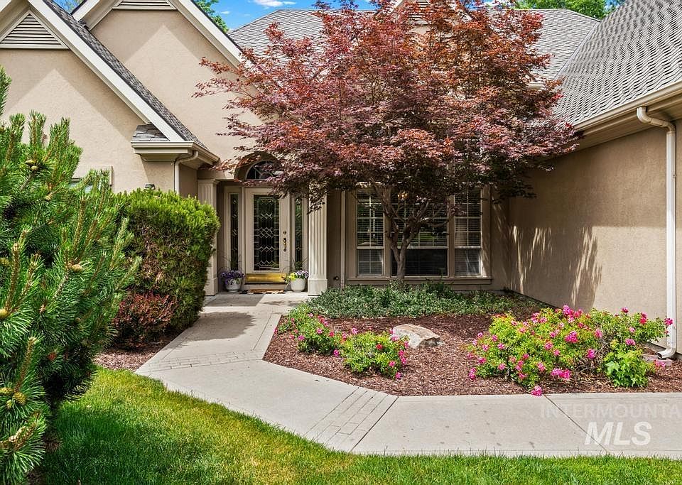 1st image of 576 E Riverchase Way