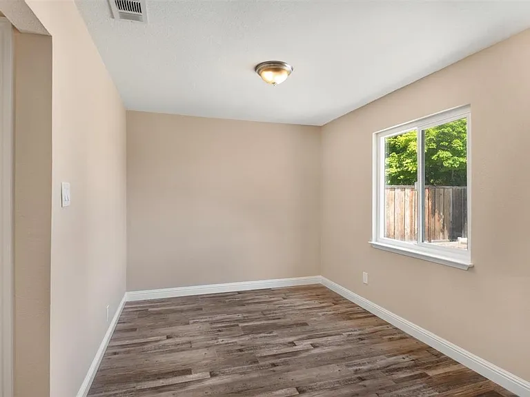 2906 Kilo Ave — Photo 18