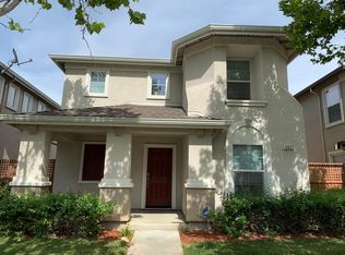 3027 Roadrunner Dr, Fairfield, CA 94533