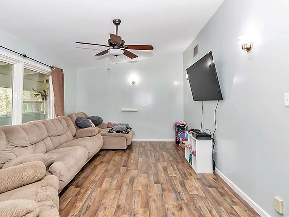5th image of 10115 E Highway 316