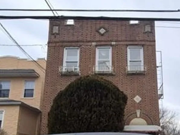 925 E 225th St APT 3, Bronx, NY 10466