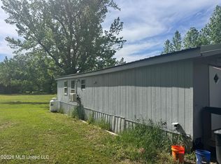 5426 Myrleville Rd, Yazoo City, MS 39194