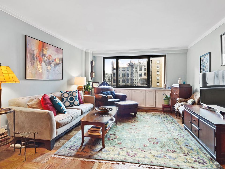 1st image of 5 W 65th St #14A