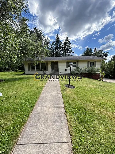 611 Birch St Photo 1