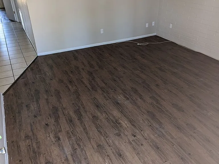 Villa Del Rey Apartment Homes — Photo 34