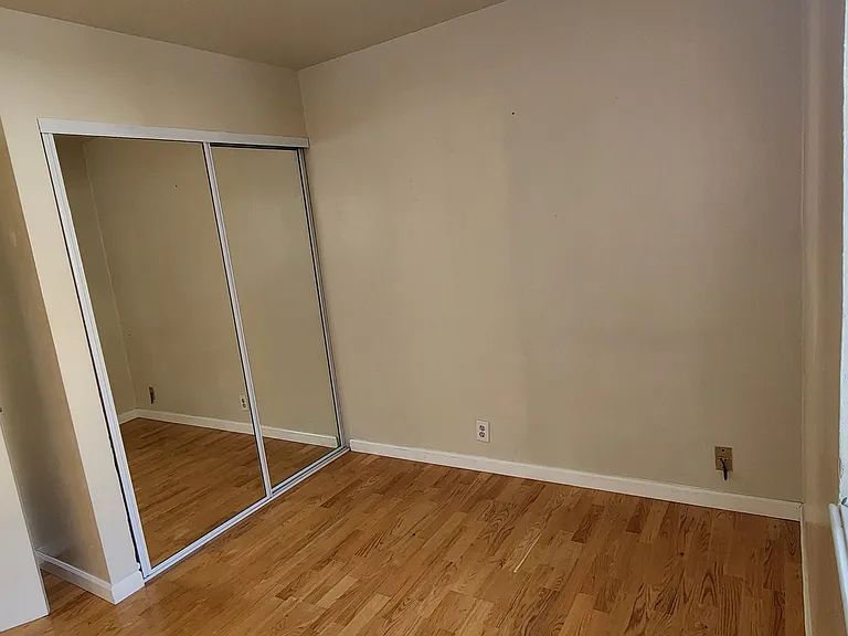 2740 College Ave #203 — Photo 5