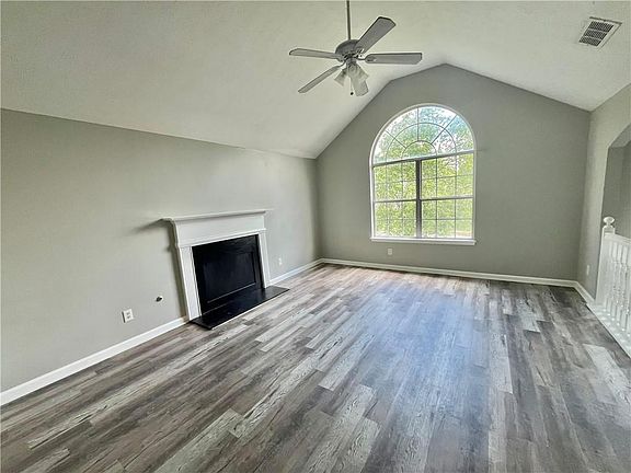 2nd image of 528 Harvick Cir