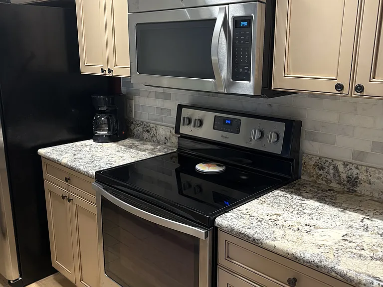 9380 Lennex Ln #709 — Photo 11