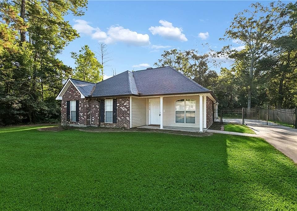 1st image of 27712 Country Dr