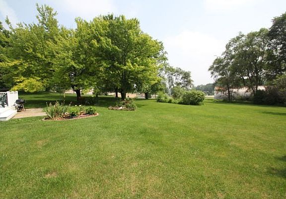 3rd image of N57W26605 Mountain Meadows Dr