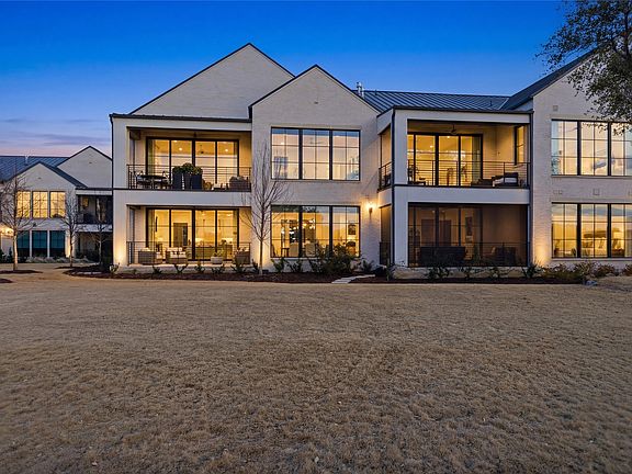 2nd image of 320 Oconnor Ridge Blvd #22