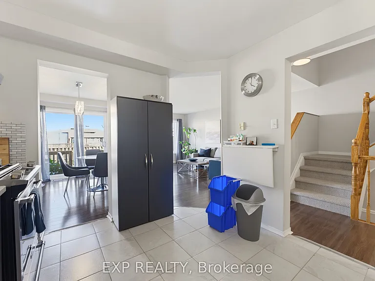 2215 Silverado Cres — Photo 18