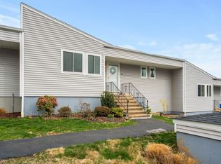 45 Stratton Way UNIT 45, Branford, CT 06405