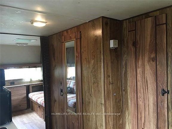 4th image of 256 Birch Ln