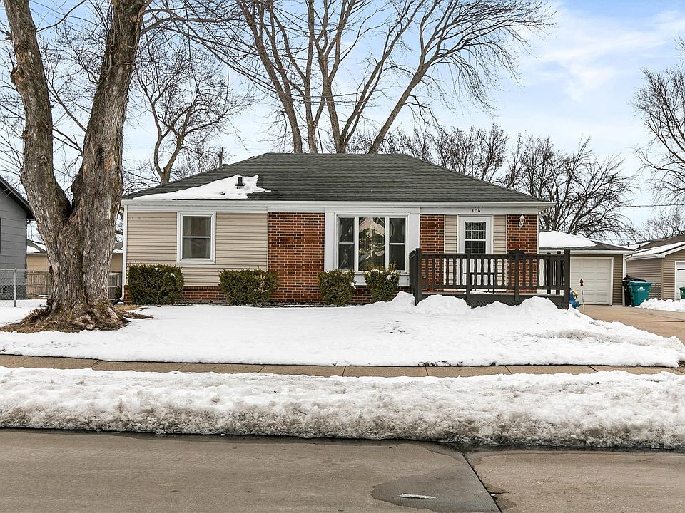 1st image of 306 NE 5th St