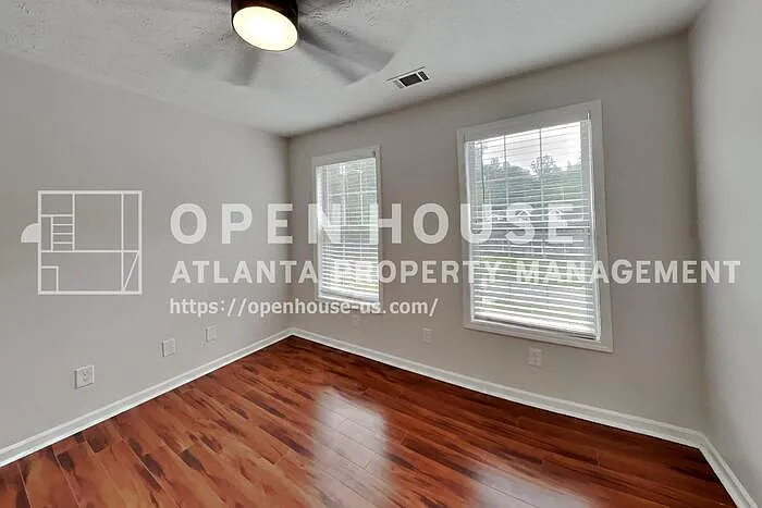 7318 Coral Lake Dr — Photo 18