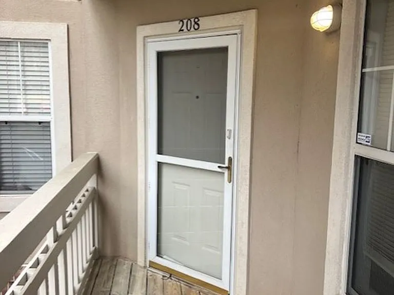 103 Pier 33 Dr #208 — Photo 2