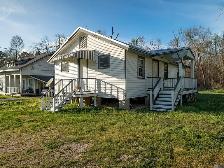 30184 Smith Dr — Photo 1