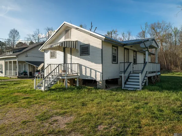 30184 Smith Dr, Walker, LA 70785
