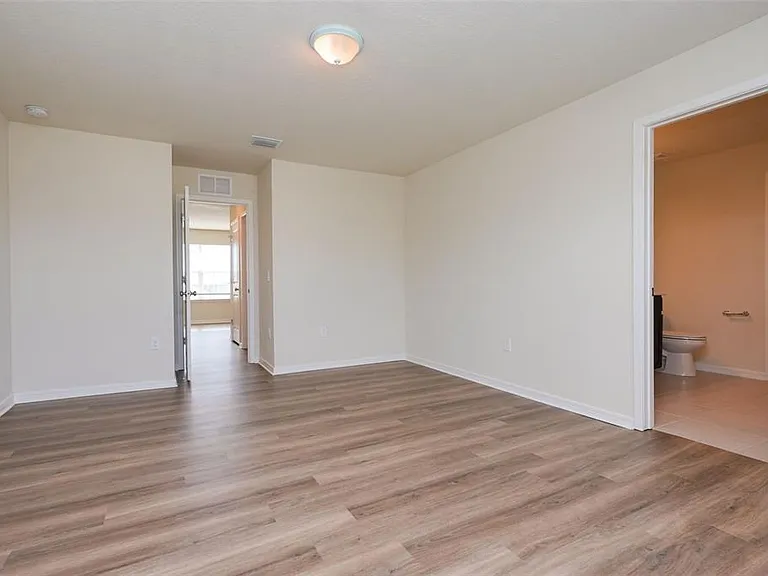 1954 Enchanting Ct — Photo 32