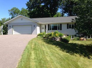 1050 University Hill Ct, Baraboo, WI 53913