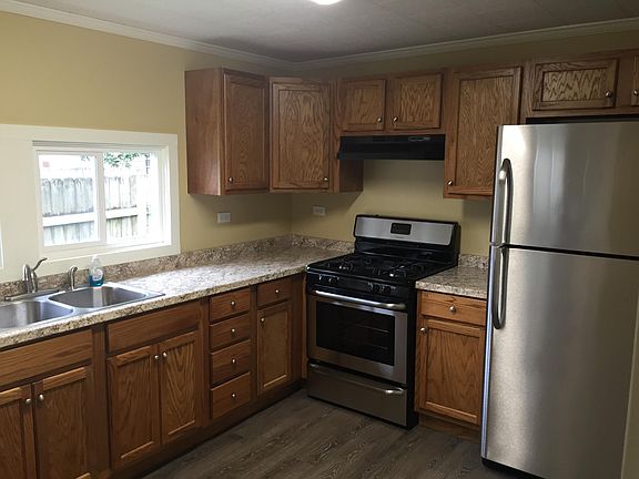 3rd image of 148 Palm Ave