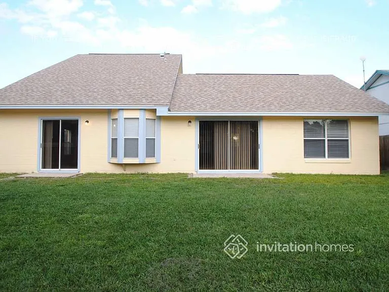 8030 Excalibur Ct — Photo 9