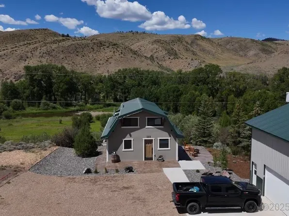 289 State Highway 10, Jelm, WY 82063