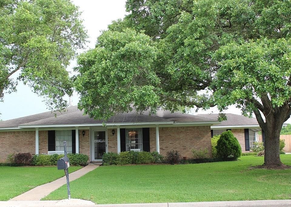 1st image of 707 Partridge Ln