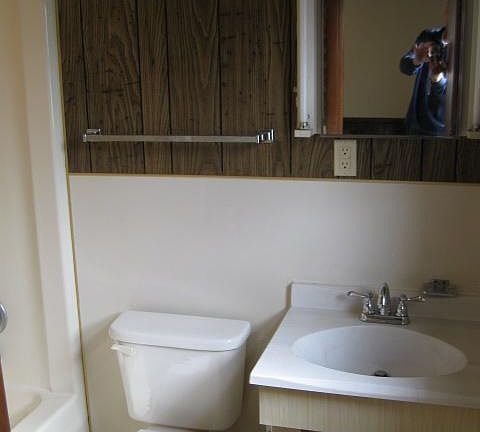 5th image of 998 S 8th St #1/2