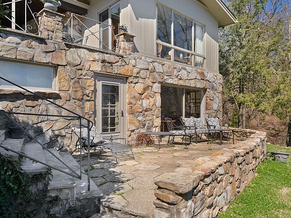 87th image of 1001 Fleetwood Dr